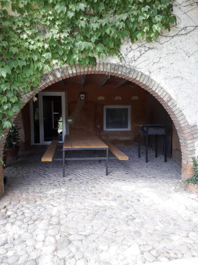 Three-Bedroom Apartment,1613429883:JPEG